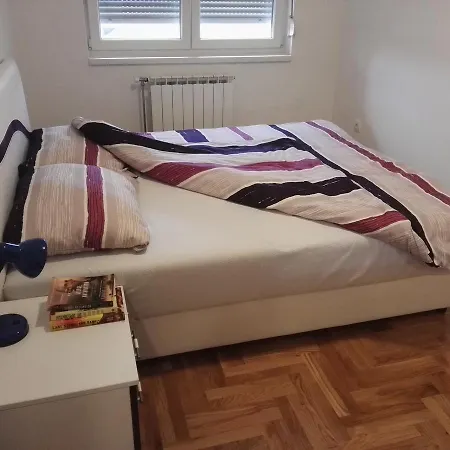 Bk Apartment, Istocno Sarajevo, דירה *